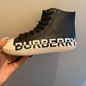 Burberry sneakers